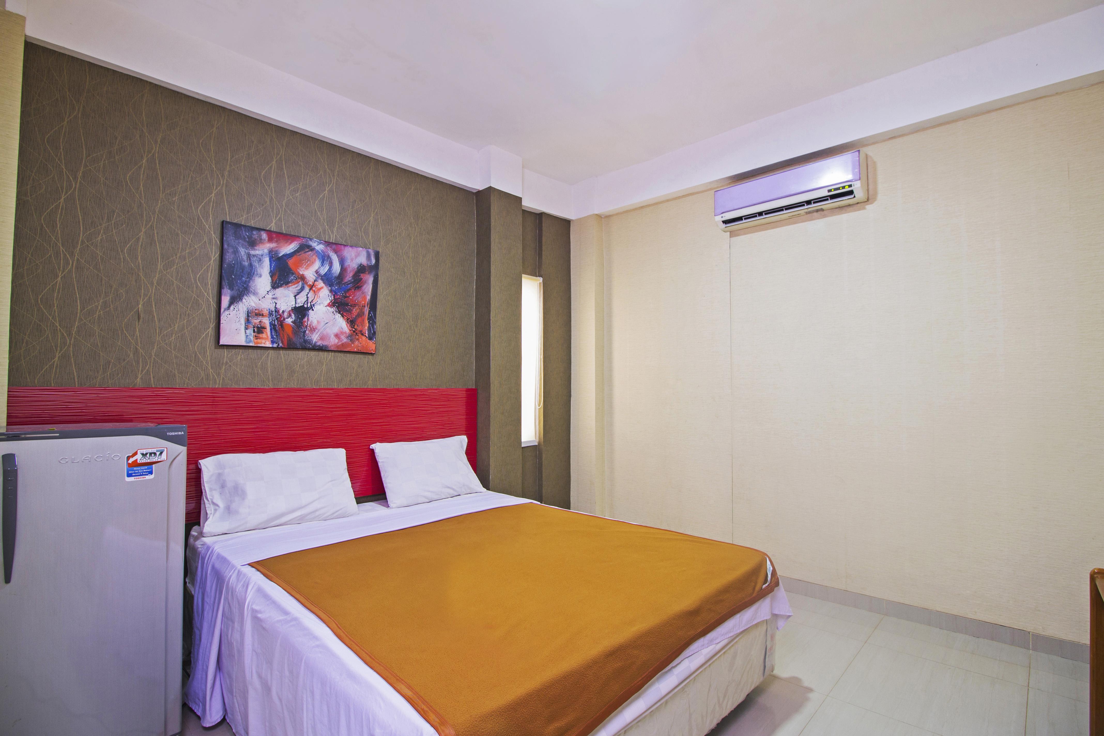 Hotel Reddoorz Near Cilandak Town Square Jakarta Exterior foto