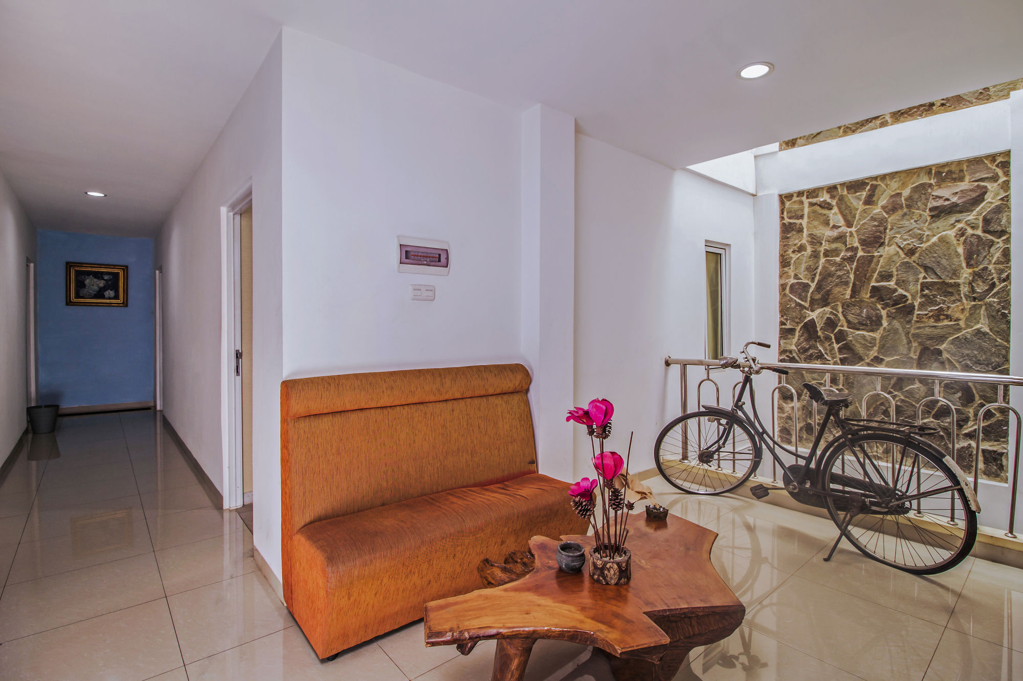 Hotel Reddoorz Near Cilandak Town Square Jakarta Exterior foto